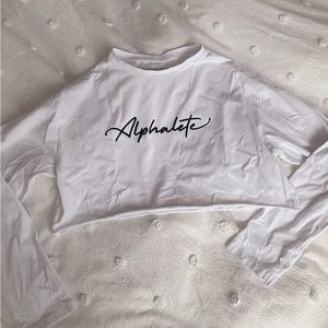 Alphalete Signature Cropped Long Sleeve